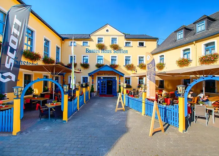 3-Sterne-Hotel: Hotel Erbgericht Buntes Haus